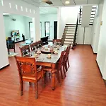 Putih Ipoh Saltwater Pool Bbq 5Bed4Bath 19Pax