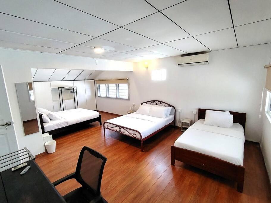 Rumah percutian Putih Saltwater Pool Bbq 5bed4bath 19pax